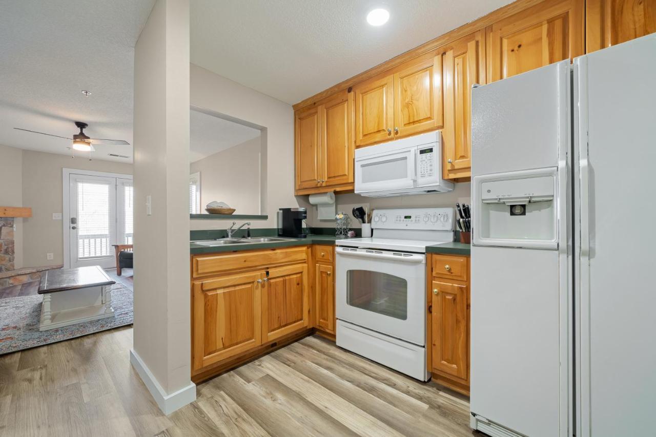 Nacoochee Apartment Helen Bagian luar foto